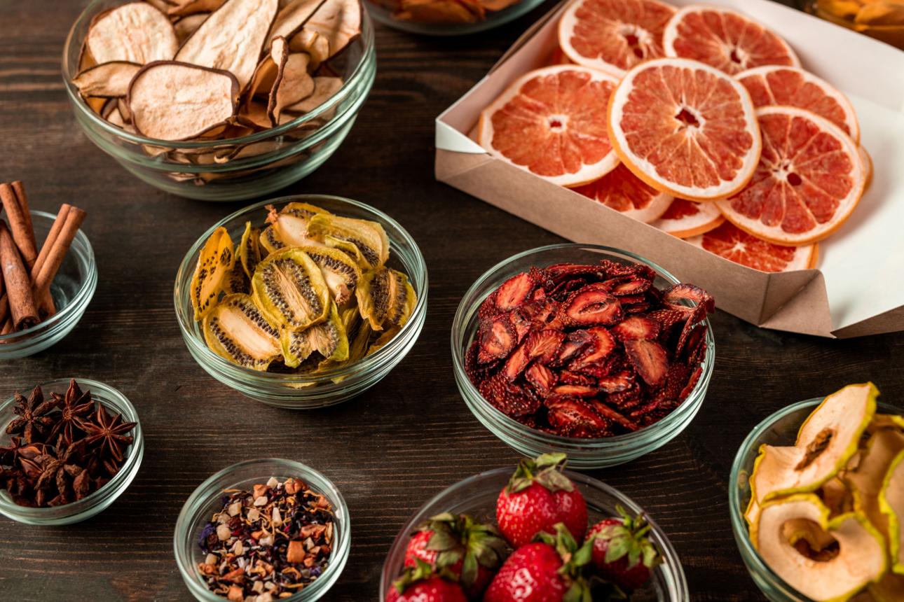 Ready-to-eat, natural snack alternative to chips and junk food